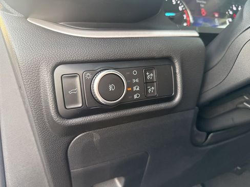 Used 2024 Ford Explorer XLT w/ Equipment Group 202A image 20