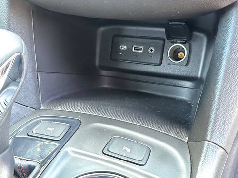 Used 2023 Chevrolet Equinox RS AWD/4WD image 17