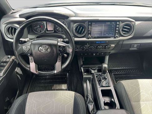 Certified 2022 Toyota Tacoma TRD Sport w/ Technology Package AWD/4WD image 14