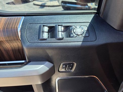 Used 2016 Ford F150 Lariat RWD image 21