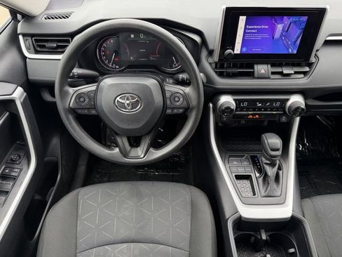 Used 2025 Toyota RAV4 XLE FWD image 12