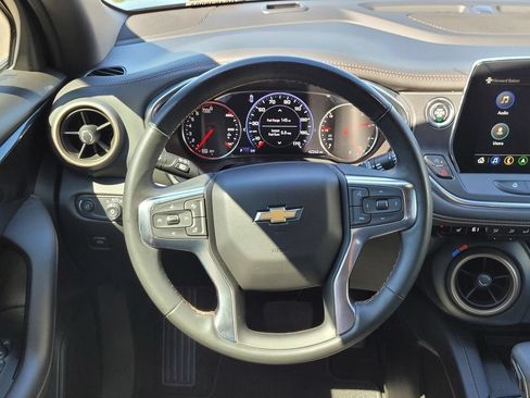 Used 2024 Chevrolet Blazer Premier FWD image 12
