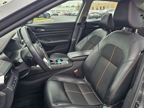 Used 2020 Nissan Altima 2.5 SR AWD/4WD image 3