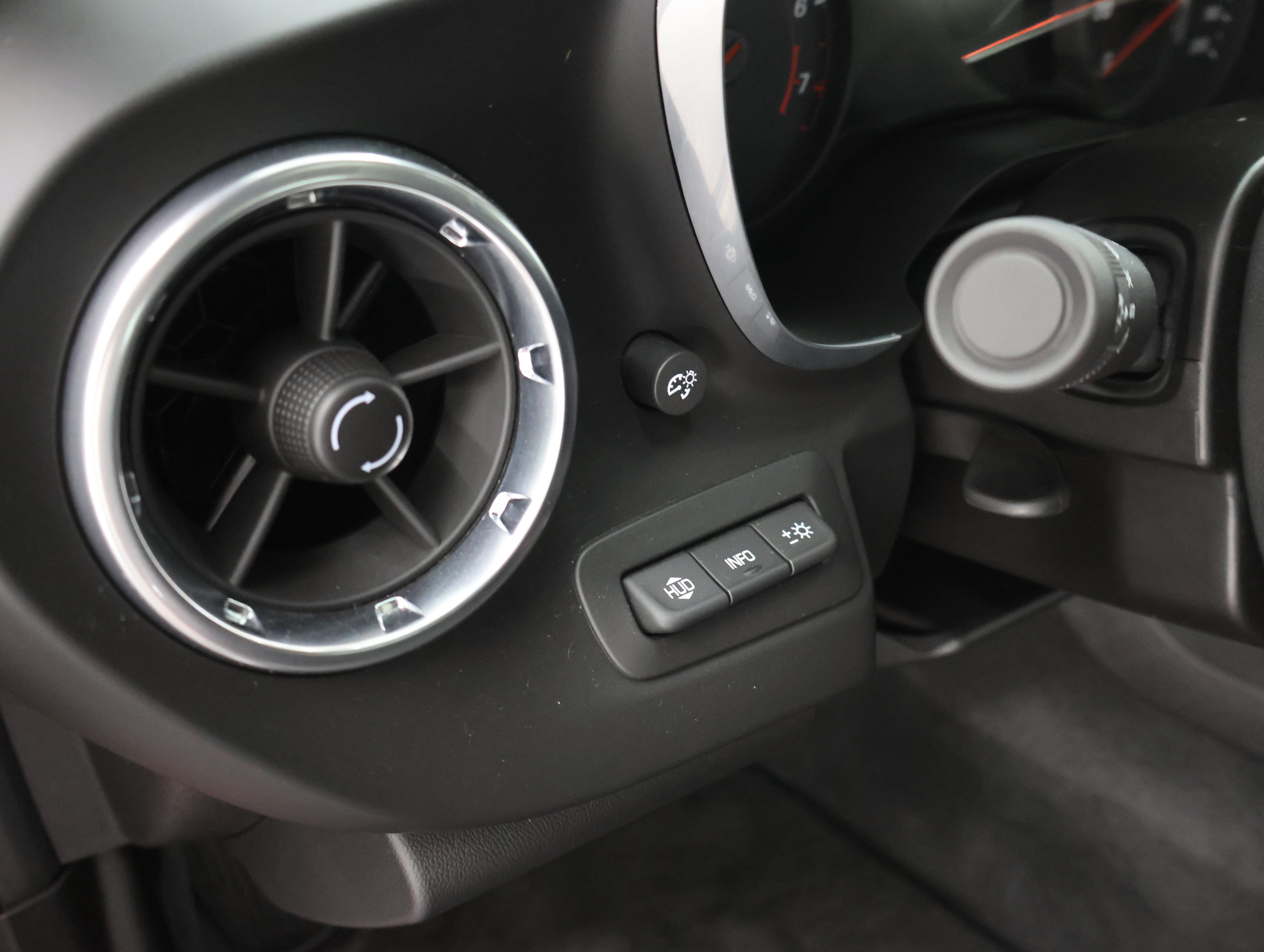 Used 2017 Chevrolet Camaro ZL1 RWD image 37