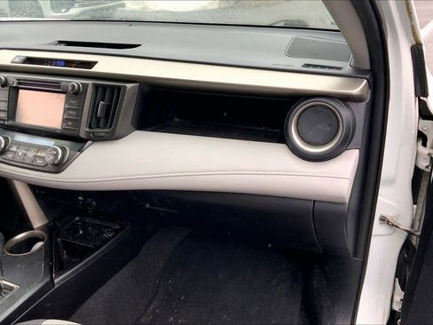 Used 2015 Toyota RAV4 XLE image 19