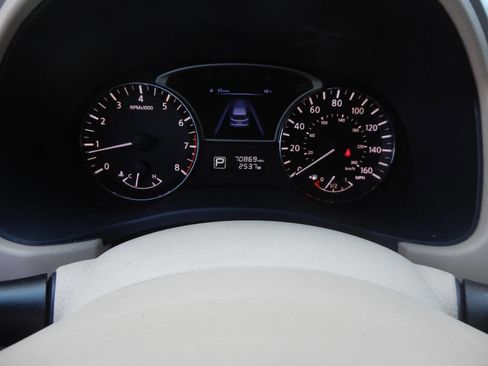 Used 2014 Nissan Pathfinder SL w/ SL Tech Package FWD image 46