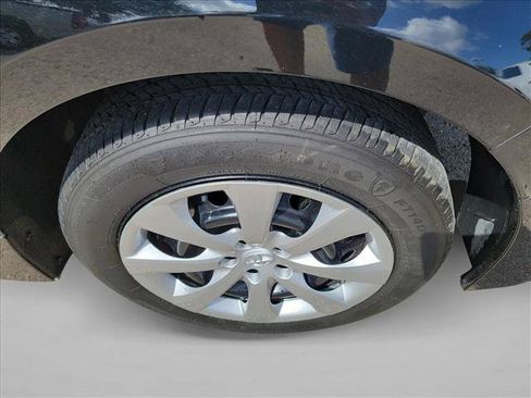 Used 2025 Toyota Corolla LE FWD image 12