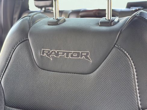 Used 2019 Ford F150 Raptor w/ Equipment Group 802A Luxury AWD/4WD image 15