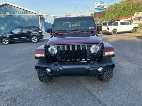 Used 2022 Jeep Gladiator Sport AWD/4WD image 4