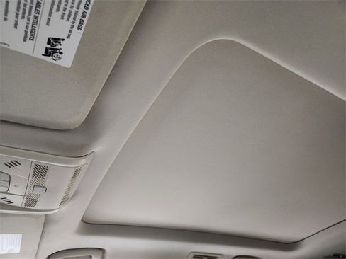 Used 2021 Cadillac XT6 Premium Luxury image 26