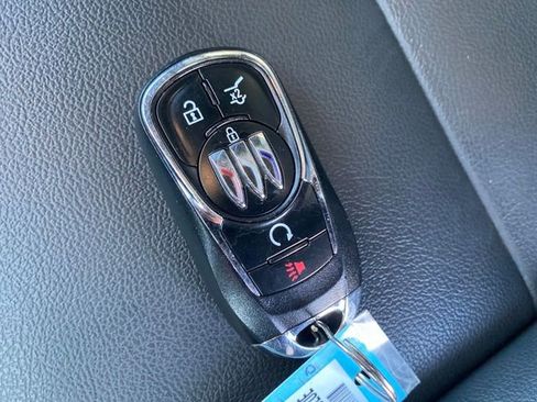 Certified 2024 Buick Envista Sport Touring w/ Convenience I Package image 24