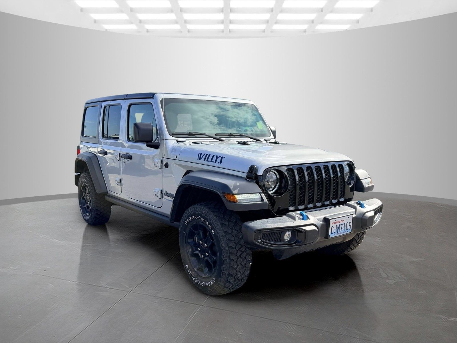 Used 2023 Jeep Wrangler Unlimited w/ Cold Weather Group AWD/4WD image 3