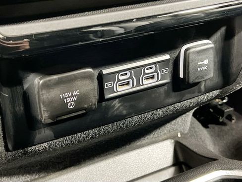 Used 2022 Jeep Wagoneer Series III w/ Flexible Seating Group image 40