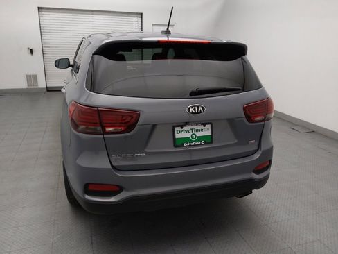 Used 2020 Kia Sorento LX AWD/4WD image 6