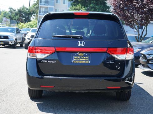 Used 2015 Honda Odyssey Touring Elite image 4
