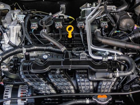 New 2025 Nissan Altima 2.5 SR w/ SR Premium Package image 14