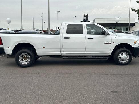 Used 2017 RAM 3500 ST AWD/4WD image 3