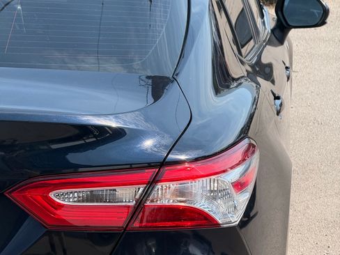 Used 2020 Toyota Camry LE w/ Carpet Mat Package FWD image 8