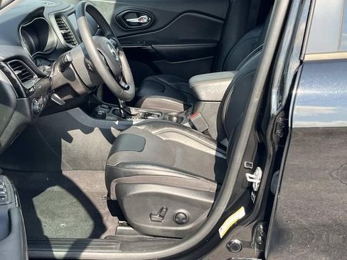 Used 2023 Jeep Cherokee Altitude Lux AWD/4WD image 27