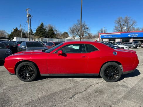 Used 2015 Dodge Challenger SXT Plus image 27
