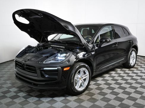 New 2026 Porsche Macan AWD/4WD image 33