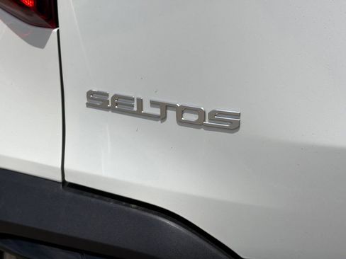 New 2026 Kia Seltos EX w/ EX Sunroof Package FWD image 10