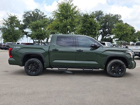 Used 2023 Toyota Tundra SR5 w/ SR5 Convenience Package AWD/4WD image 6