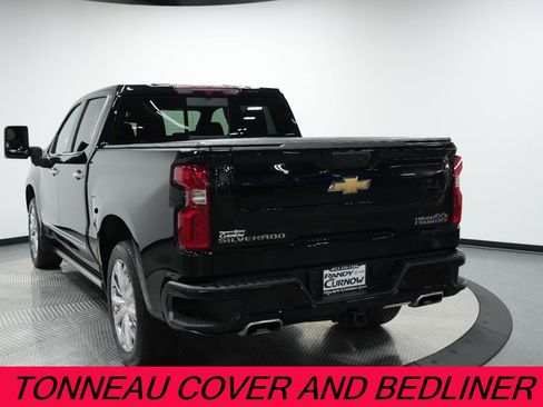 Used 2024 Chevrolet Silverado 1500 High Country w/ High Country Premium Package image 6