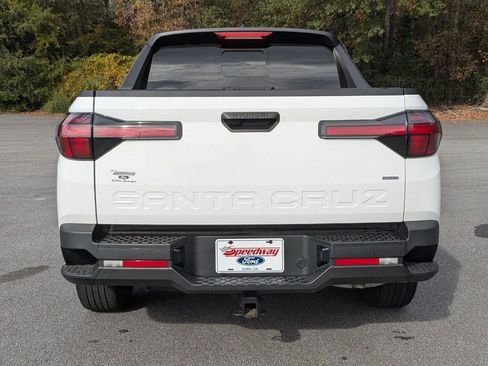 Used 2024 Hyundai Santa Cruz SEL w/ Activity Package image 9