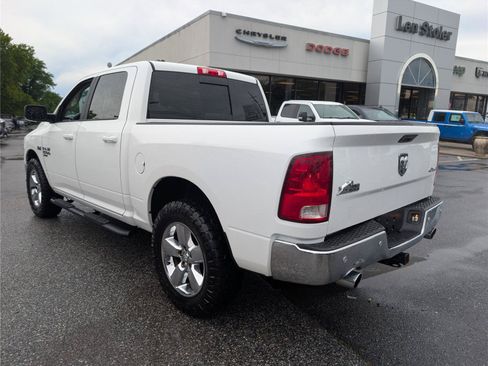 Used 2019 RAM 1500 Big Horn AWD/4WD image 3
