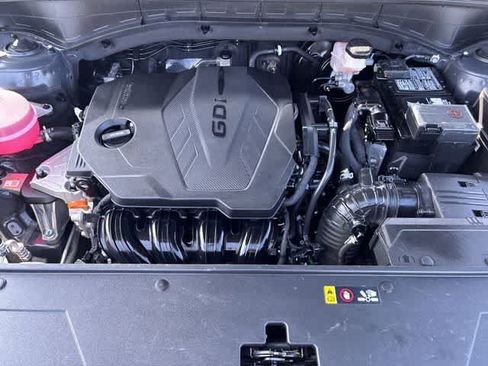 Used 2024 Kia Sorento S FWD image 15