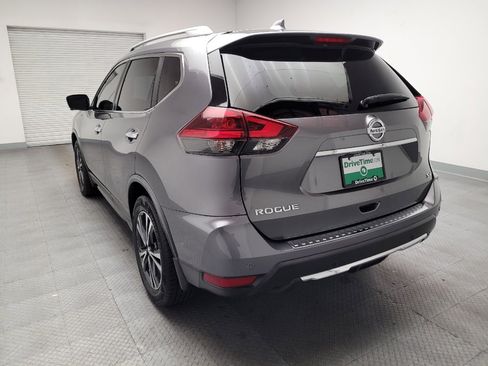 Used 2020 Nissan Rogue SV w/ Premium Package FWD image 6