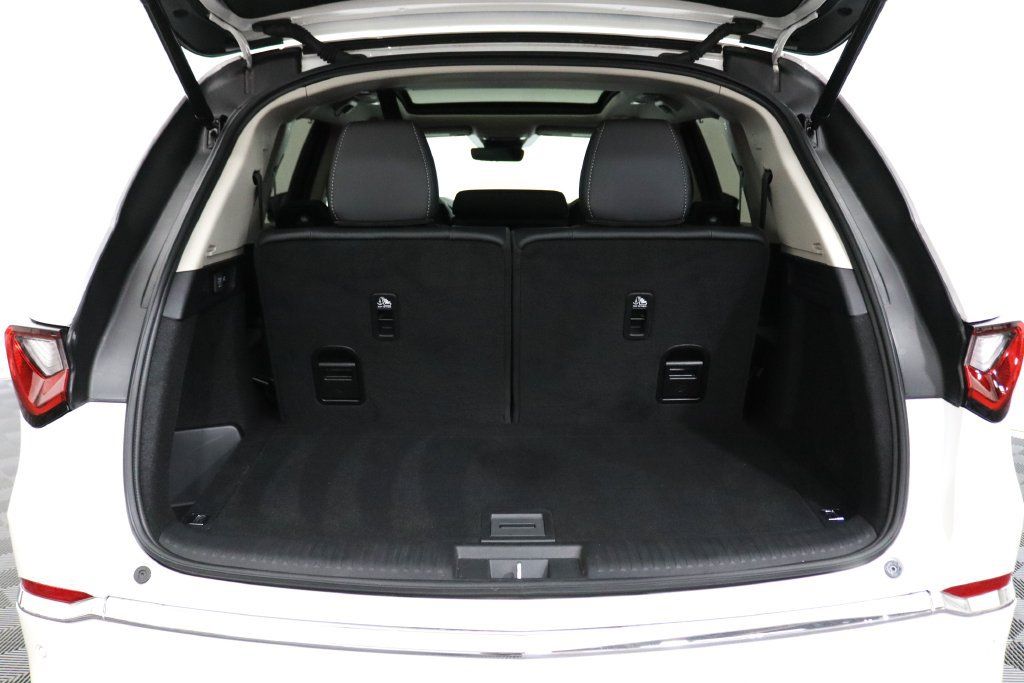 Certified 2026 Acura MDX w/ Technology Package AWD/4WD image 29