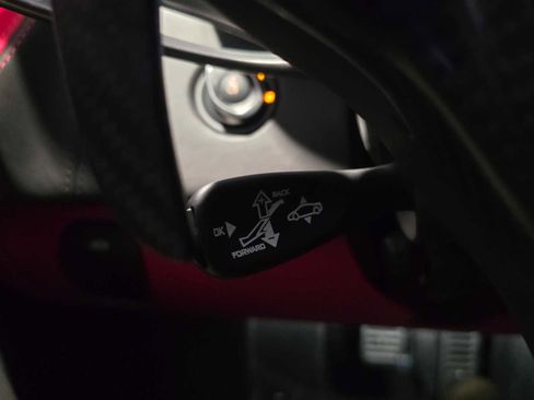 Used 2019 McLaren 570S image 35