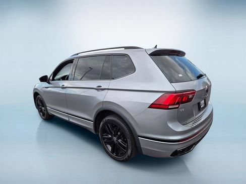 Used 2022 Volkswagen Tiguan SE R-Line AWD/4WD image 6