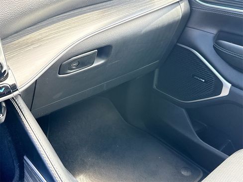 Used 2023 Jeep Wagoneer L Series II image 21