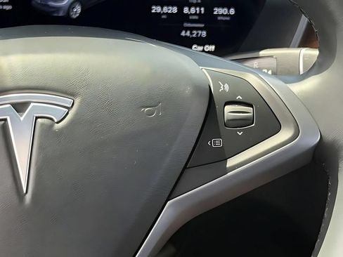 Used 2019 Tesla Model X Long Range AWD/4WD image 11