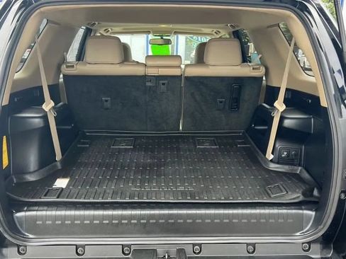 Used 2018 Toyota 4Runner SR5 Premium AWD/4WD image 11