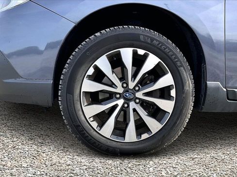 Used 2015 Subaru Outback 2.5i Limited image 9