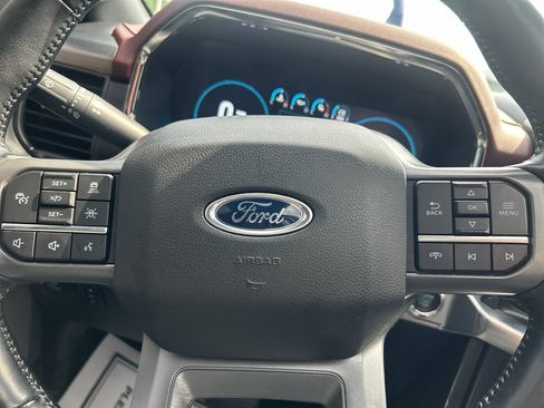 Used 2022 Ford F150 Lariat w/ Equipment Group 502A High AWD/4WD image 14