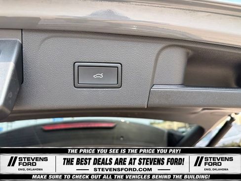 Used 2025 Volkswagen Atlas SE AWD/4WD image 40