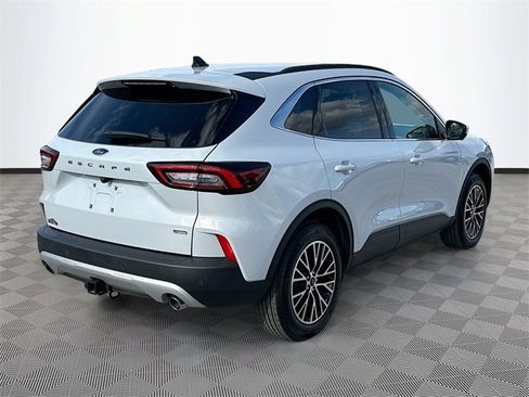 Used 2025 Ford Escape SE w/ PHEV Premium Package image 5