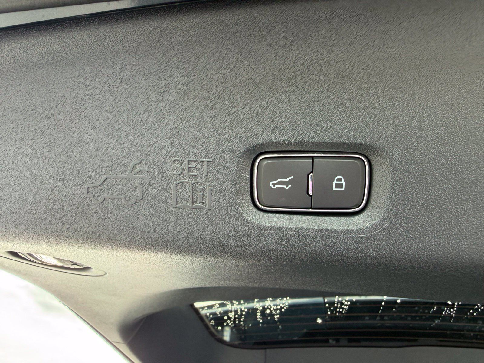Used 2025 Ford Expedition Tremor AWD/4WD image 12