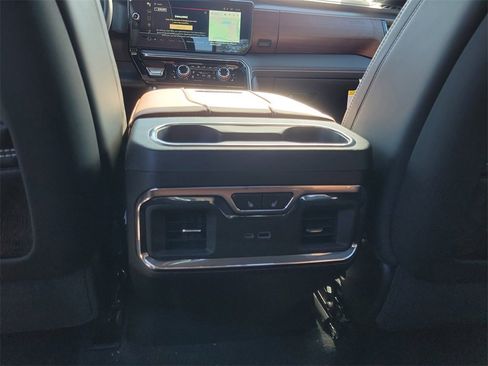 New 2026 GMC Sierra 2500 Denali Ultimate w/ Max Trailering Package image 30