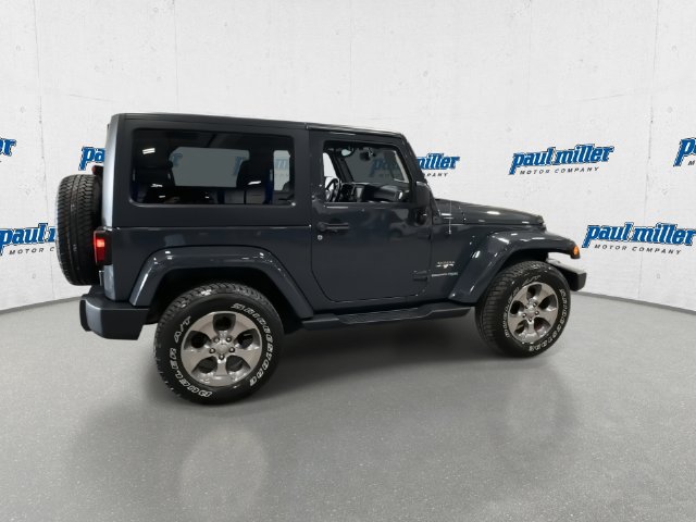 Used 2018 Jeep Wrangler Sahara w/ Connectivity Group AWD/4WD image 12