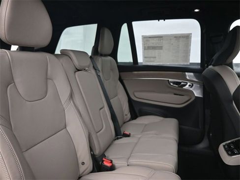 New 2026 Volvo XC90 B6 Ultra w/ Lounge Package image 34