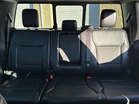 Certified 2024 Ford F350 Lariat w/ FX4 Off-Road Package image 35