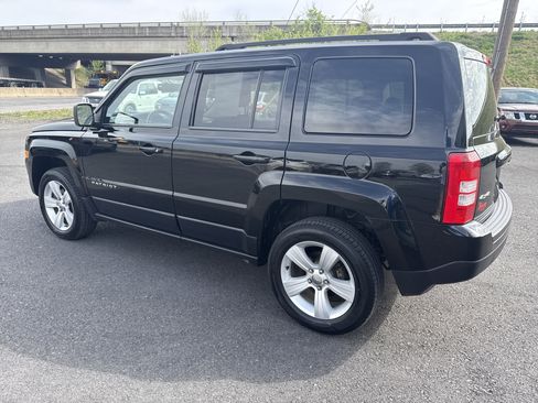 Used 2016 Jeep Patriot Latitude image 6