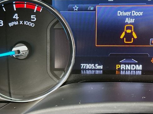 Used 2022 Ford F250 Platinum w/ FX4 Off-Road Package image 12