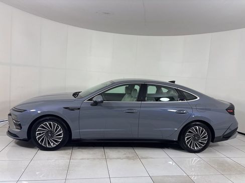 Certified 2025 Hyundai Sonata SEL FWD image 2